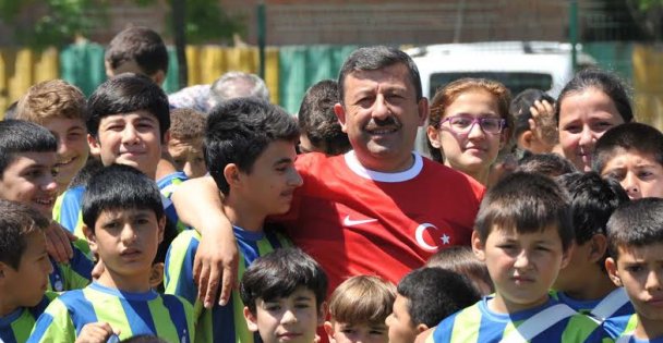 Yaz spor okulları açılıyor