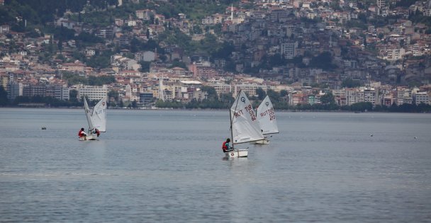 Yelken Yarışlarında Ödül Heyecanı