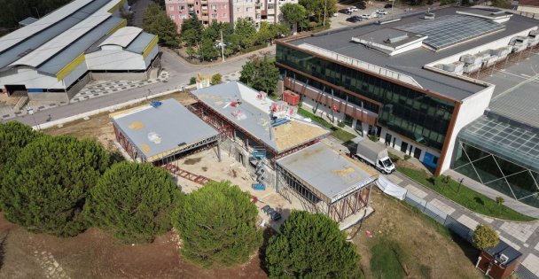Yeni kitap kahve, Cumhuriyet Mahallesi'nde yükseliyor