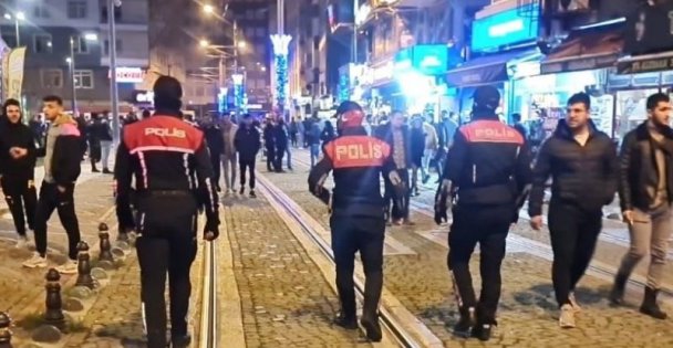 Yılbaşı Denetimlerinde Aranan 74 Kişi Yakalandı