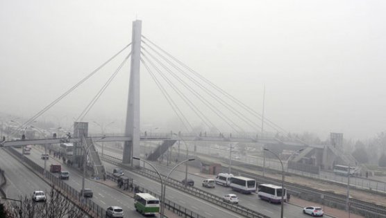 Yoğun sis nedeniyle bazı arabalı vapur seferleri iptal edildi