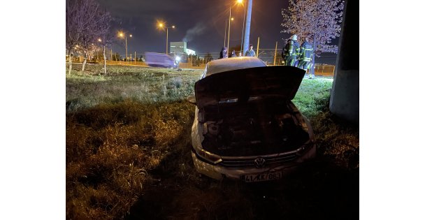 Yoldan çıkan otomobilin sürücüsü yaralandı