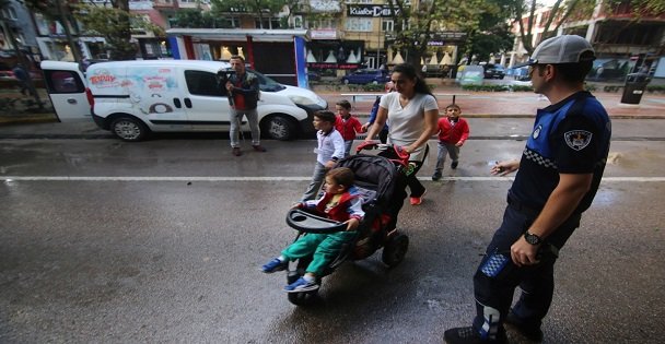 Zabıtadan okul önlerine güvenlik önlemi