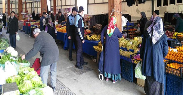 Zabıtadan pazar denetimi