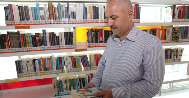 Zinnur Büyükgöz Gebzelileri Kitap Fuarına Davet Ediyor